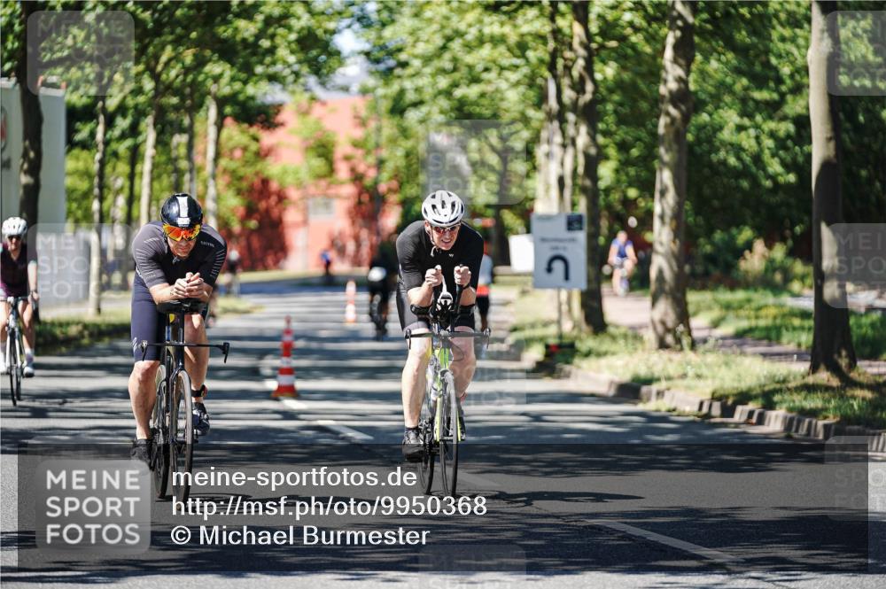 09.08.2026 - GEWOBA Citytriathlon Bremen Michael Burmester http://msf.ph/oto/9950368 09.08.2026 13:08:31 Radfahren 730, 820, 879, 904, 1016, 1137 meine-sportfotos.de
