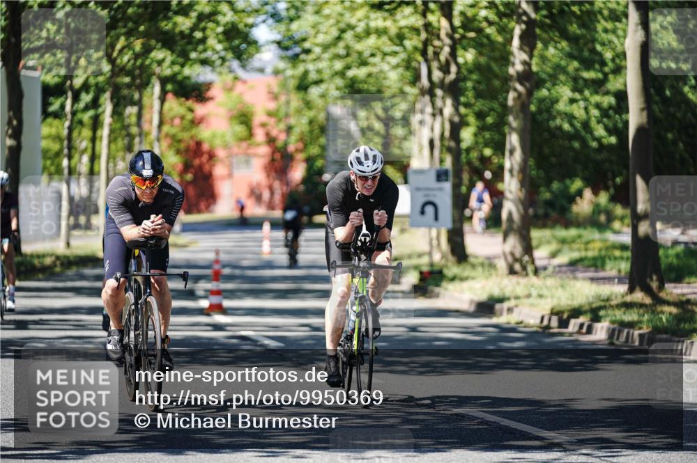09.08.2026 - GEWOBA Citytriathlon Bremen Michael Burmester http://msf.ph/oto/9950369 09.08.2026 13:08:31 Radfahren 730, 820, 879, 904, 1016, 1137 meine-sportfotos.de