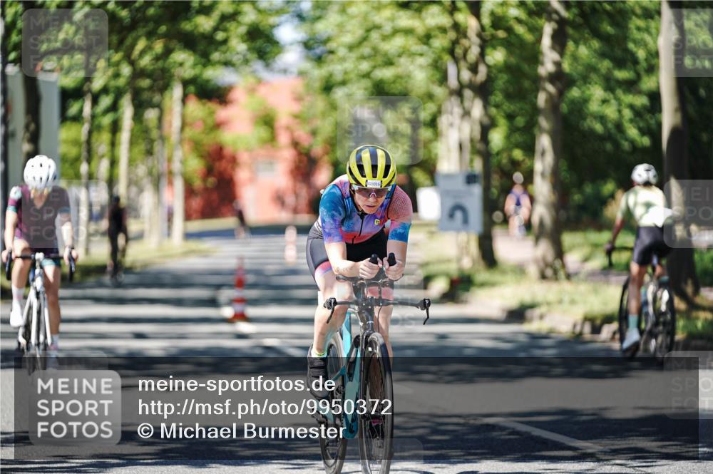 09.08.2026 - GEWOBA Citytriathlon Bremen Michael Burmester http://msf.ph/oto/9950372 09.08.2026 13:08:33 Radfahren 730, 756, 820, 879, 904, 1016, 1137 meine-sportfotos.de