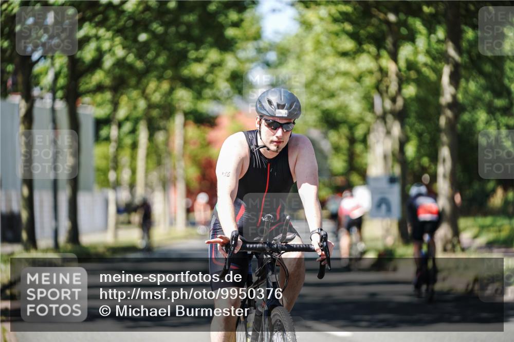 09.08.2026 - GEWOBA Citytriathlon Bremen Michael Burmester http://msf.ph/oto/9950376 09.08.2026 13:08:39 Radfahren 605, 686, 756, 820, 852, 879, 904, 1016, 1137 meine-sportfotos.de