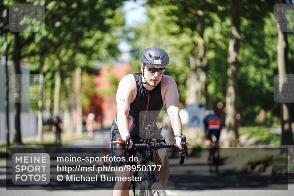 09.08.2026 - GEWOBA Citytriathlon Bremen Michael Burmester http://msf.ph/oto/9950377 09.08.2026 13:08:39 Radfahren 605, 686, 756, 820, 852, 879, 904, 1016, 1137 meine-sportfotos.de