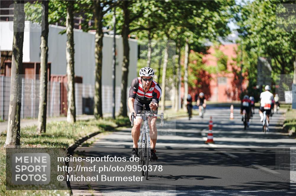 09.08.2026 - GEWOBA Citytriathlon Bremen Michael Burmester http://msf.ph/oto/9950378 09.08.2026 13:08:44 Radfahren 594, 605, 641, 686, 756, 820, 852, 904, 1016 meine-sportfotos.de