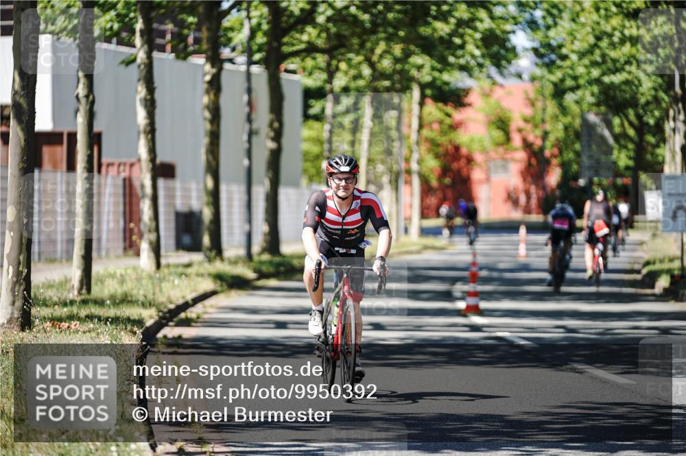 09.08.2026 - GEWOBA Citytriathlon Bremen Michael Burmester http://msf.ph/oto/9950392 09.08.2026 13:09:06 Radfahren 589, 899, 1133, 1143 meine-sportfotos.de
