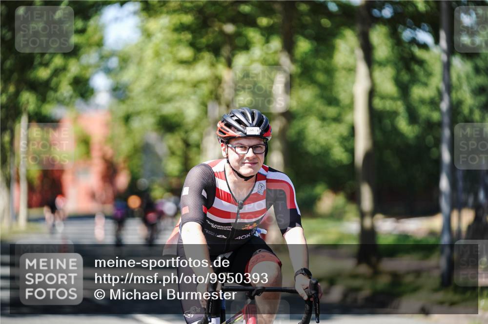 09.08.2026 - GEWOBA Citytriathlon Bremen Michael Burmester http://msf.ph/oto/9950393 09.08.2026 13:09:07 Radfahren 589, 724, 795, 899, 1133, 1143 meine-sportfotos.de