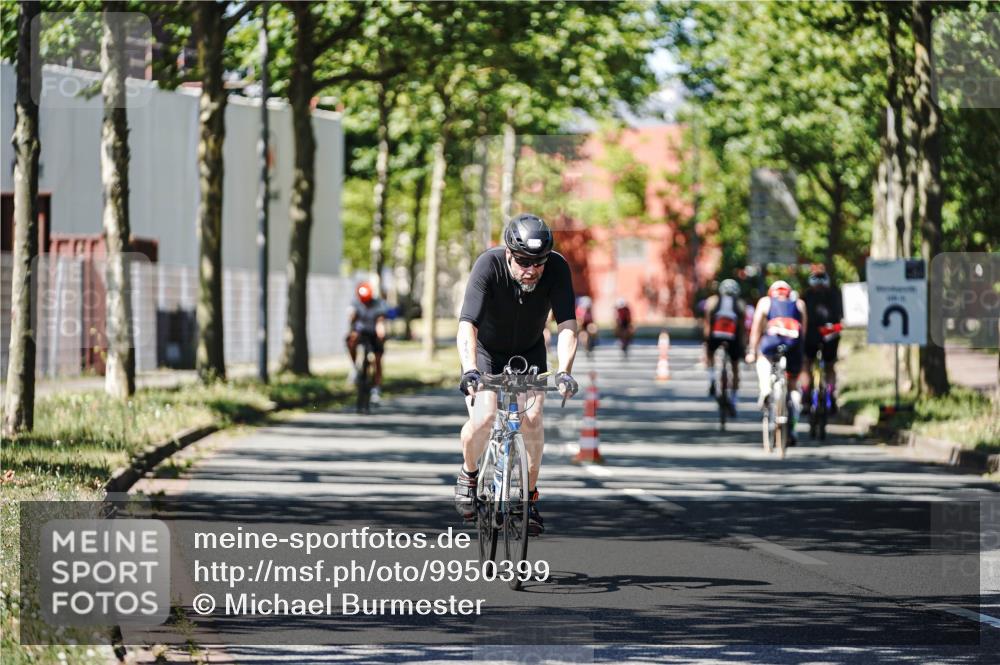 09.08.2026 - GEWOBA Citytriathlon Bremen Michael Burmester http://msf.ph/oto/9950399 09.08.2026 13:09:14 Radfahren 589, 724, 795, 899, 1103, 1143 meine-sportfotos.de