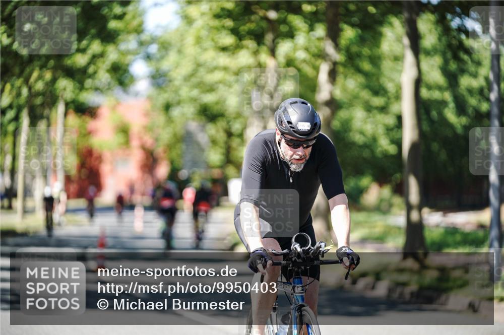 09.08.2026 - GEWOBA Citytriathlon Bremen Michael Burmester http://msf.ph/oto/9950403 09.08.2026 13:09:15 Radfahren 589, 724, 795, 826, 1103, 1143 meine-sportfotos.de