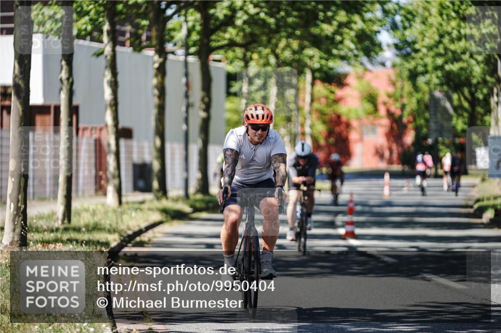 09.08.2026 - GEWOBA Citytriathlon Bremen Michael Burmester http://msf.ph/oto/9950404 09.08.2026 13:09:19 Radfahren 724, 795, 826, 1103, 1114, 1143 meine-sportfotos.de