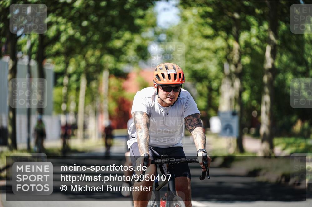 09.08.2026 - GEWOBA Citytriathlon Bremen Michael Burmester http://msf.ph/oto/9950407 09.08.2026 13:09:19 Radfahren 724, 795, 826, 1103, 1114, 1143 meine-sportfotos.de