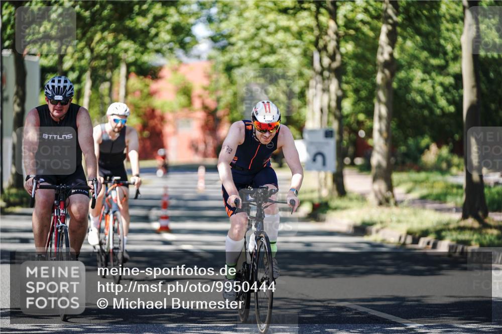 09.08.2026 - GEWOBA Citytriathlon Bremen Michael Burmester http://msf.ph/oto/9950444 09.08.2026 13:09:53 Radfahren 739, 799, 822, 880, 914, 947, 963, 1009, 1013, 1129, 1141 meine-sportfotos.de