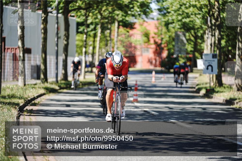 09.08.2026 - GEWOBA Citytriathlon Bremen Michael Burmester http://msf.ph/oto/9950450 09.08.2026 13:10:03 Radfahren 545, 739, 778, 799, 807, 822, 880, 1130 meine-sportfotos.de