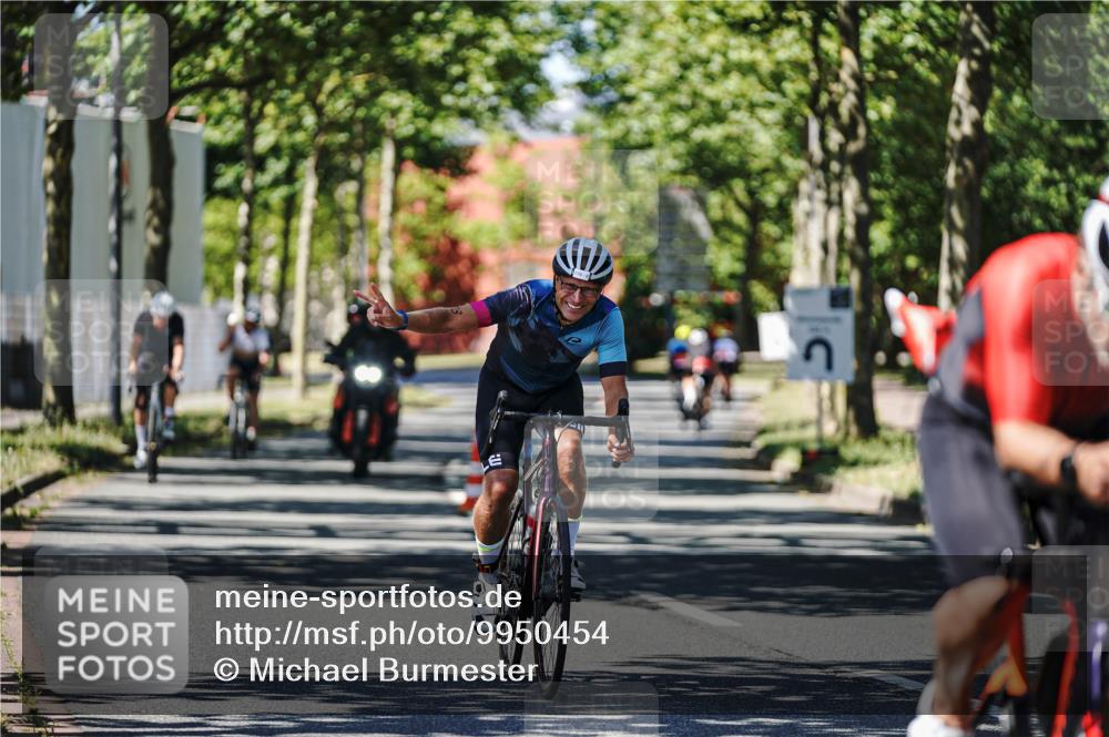 09.08.2026 - GEWOBA Citytriathlon Bremen Michael Burmester http://msf.ph/oto/9950454 09.08.2026 13:10:04 Radfahren 545, 739, 778, 799, 807, 880, 1130 meine-sportfotos.de