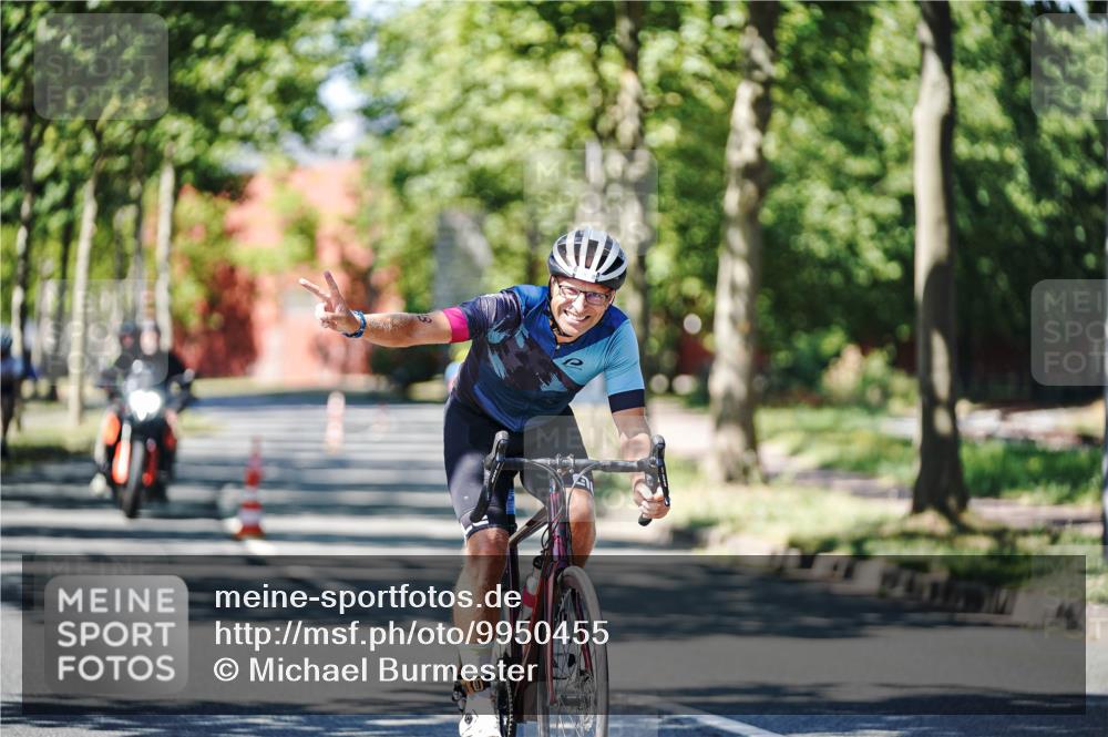 09.08.2026 - GEWOBA Citytriathlon Bremen Michael Burmester http://msf.ph/oto/9950455 09.08.2026 13:10:05 Radfahren 545, 739, 778, 799, 807, 880, 1130 meine-sportfotos.de