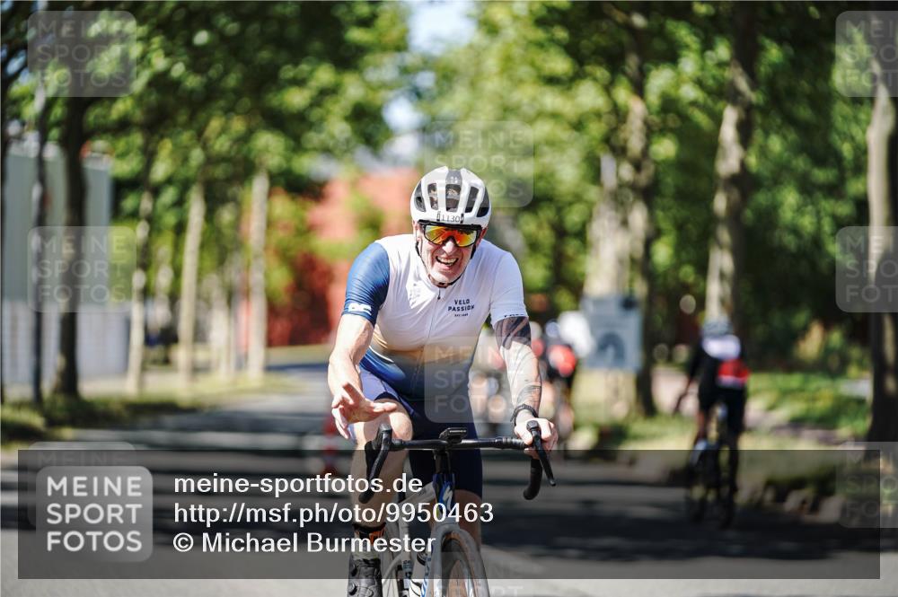 09.08.2026 - GEWOBA Citytriathlon Bremen Michael Burmester http://msf.ph/oto/9950463 09.08.2026 13:10:09 Radfahren 545, 778, 799, 807, 1130 meine-sportfotos.de