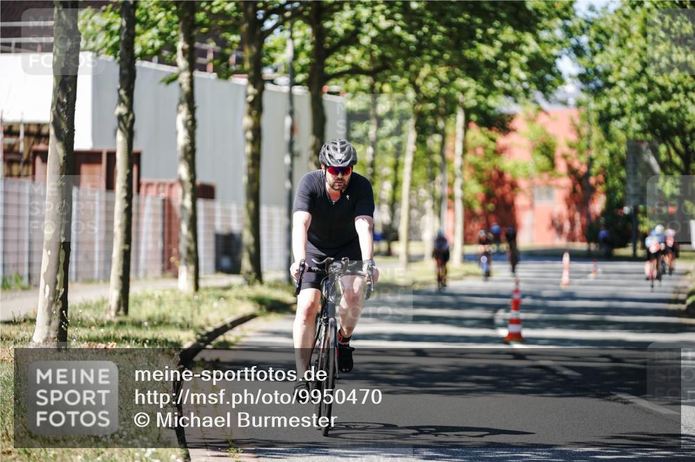 09.08.2026 - GEWOBA Citytriathlon Bremen Michael Burmester http://msf.ph/oto/9950470 09.08.2026 13:10:42 Radfahren 598, 716, 717, 823, 967 meine-sportfotos.de