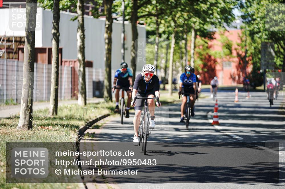09.08.2026 - GEWOBA Citytriathlon Bremen Michael Burmester http://msf.ph/oto/9950483 09.08.2026 13:10:58 Radfahren 598, 615, 749, 750, 794, 884, 964, 993 meine-sportfotos.de