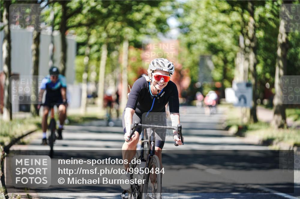 09.08.2026 - GEWOBA Citytriathlon Bremen Michael Burmester http://msf.ph/oto/9950484 09.08.2026 13:10:59 Radfahren 598, 600, 615, 749, 750, 794, 884, 964, 993 meine-sportfotos.de