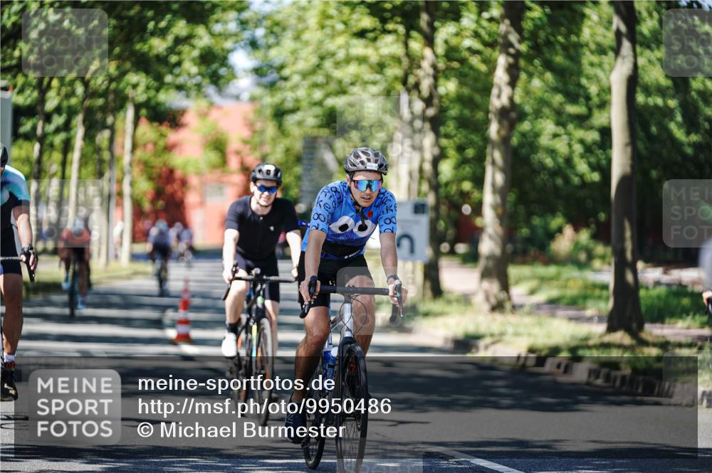 09.08.2026 - GEWOBA Citytriathlon Bremen Michael Burmester http://msf.ph/oto/9950486 09.08.2026 13:11:00 Radfahren 598, 600, 615, 749, 750, 794, 884, 964, 993 meine-sportfotos.de