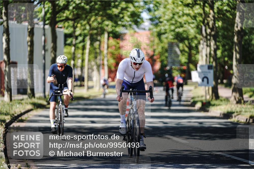 09.08.2026 - GEWOBA Citytriathlon Bremen Michael Burmester http://msf.ph/oto/9950493 09.08.2026 13:11:04 Radfahren 555, 600, 615, 679, 749, 750, 794, 884, 964, 993 meine-sportfotos.de