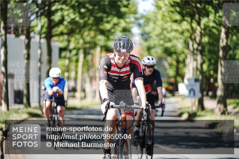 09.08.2026 - GEWOBA Citytriathlon Bremen Michael Burmester http://msf.ph/oto/9950504 09.08.2026 13:11:17 Radfahren 555, 566, 596, 600, 639, 679, 728, 749, 788, 792, 814 meine-sportfotos.de