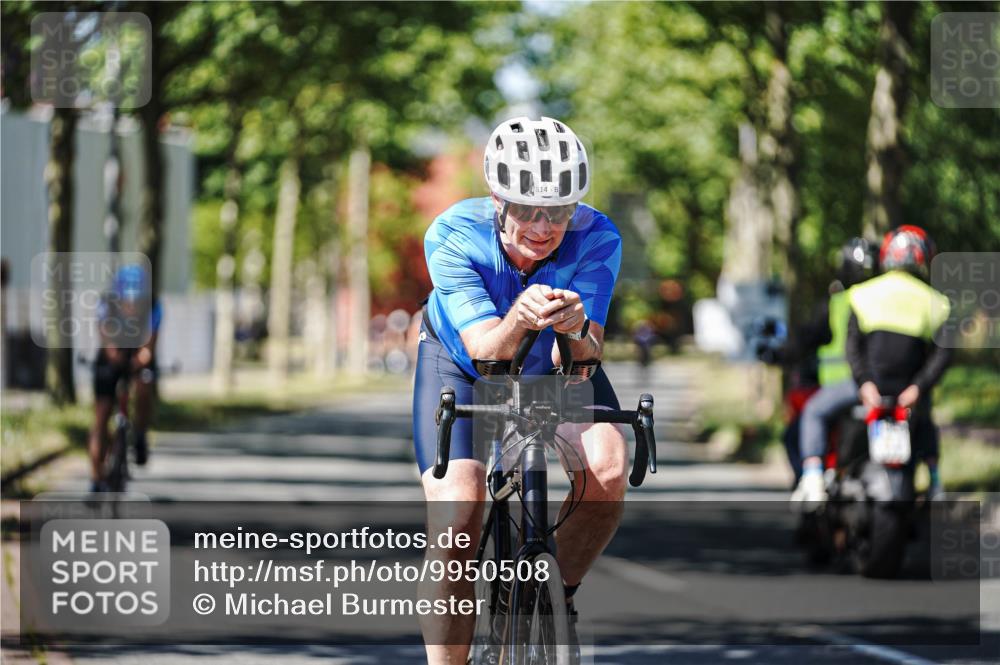 09.08.2026 - GEWOBA Citytriathlon Bremen Michael Burmester http://msf.ph/oto/9950508 09.08.2026 13:11:18 Radfahren 555, 566, 596, 600, 639, 679, 728, 749, 788, 792, 814 meine-sportfotos.de