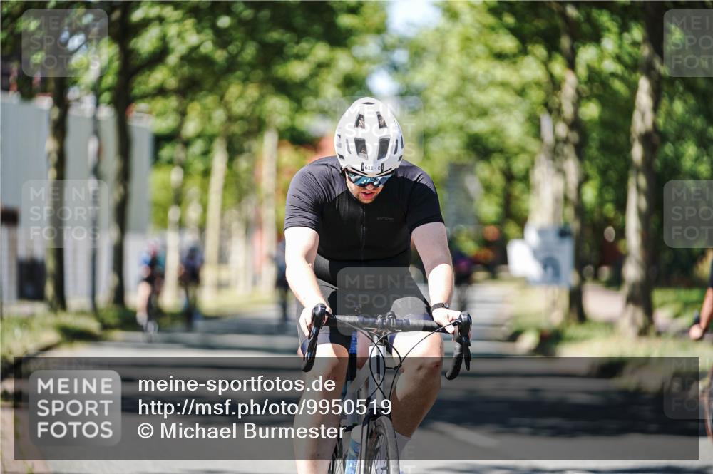 09.08.2026 - GEWOBA Citytriathlon Bremen Michael Burmester http://msf.ph/oto/9950519 09.08.2026 13:11:31 Radfahren 566, 582, 606, 611, 655, 788, 790, 869, 901 meine-sportfotos.de