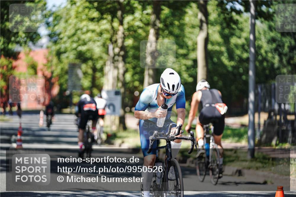 09.08.2026 - GEWOBA Citytriathlon Bremen Michael Burmester http://msf.ph/oto/9950526 09.08.2026 13:11:36 Radfahren 582, 606, 609, 611, 655, 790, 869, 901 meine-sportfotos.de
