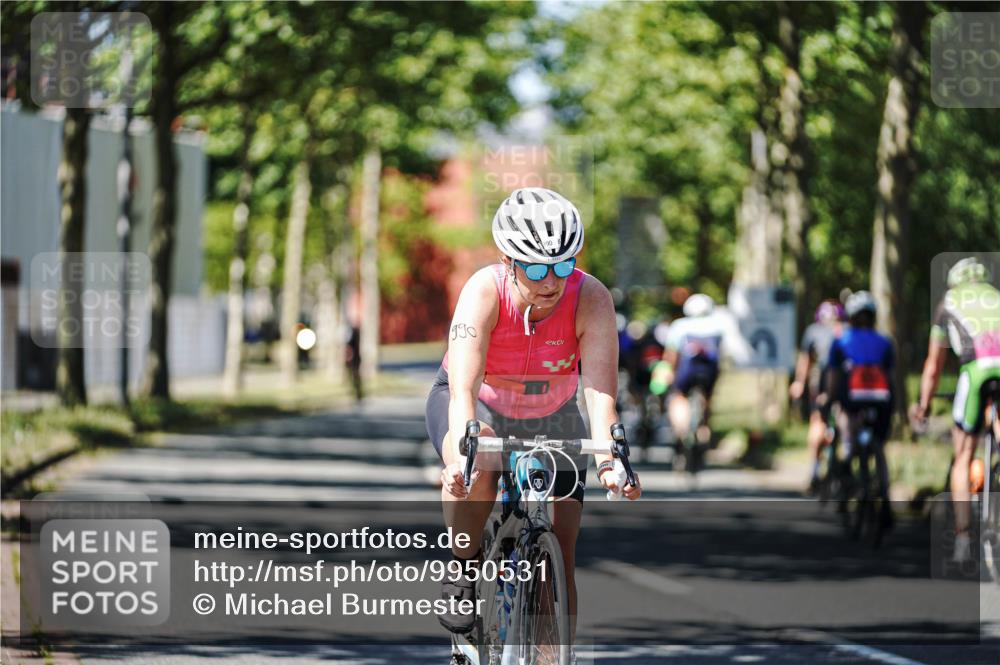 09.08.2026 - GEWOBA Citytriathlon Bremen Michael Burmester http://msf.ph/oto/9950531 09.08.2026 13:11:39 Radfahren 582, 606, 609, 611, 655, 726, 790, 869, 901, 990 meine-sportfotos.de