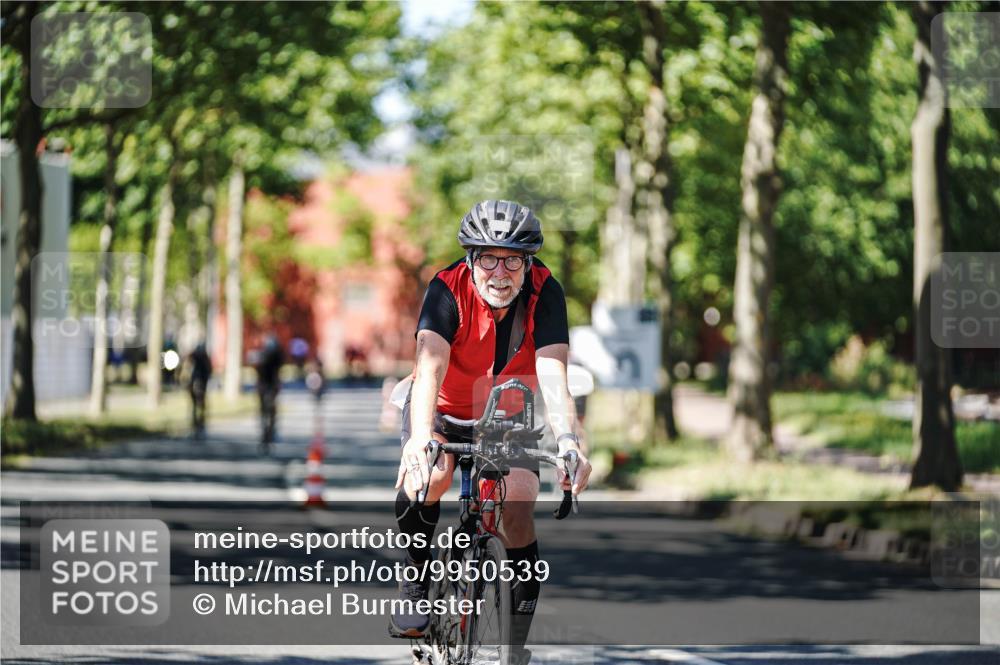 09.08.2026 - GEWOBA Citytriathlon Bremen Michael Burmester http://msf.ph/oto/9950539 09.08.2026 13:11:50 Radfahren 609, 726, 855, 867, 990, 1119 meine-sportfotos.de