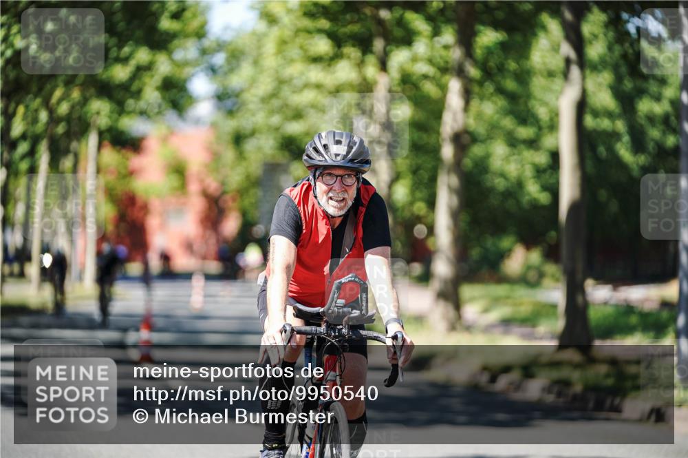 09.08.2026 - GEWOBA Citytriathlon Bremen Michael Burmester http://msf.ph/oto/9950540 09.08.2026 13:11:50 Radfahren 609, 726, 855, 867, 990, 1119 meine-sportfotos.de