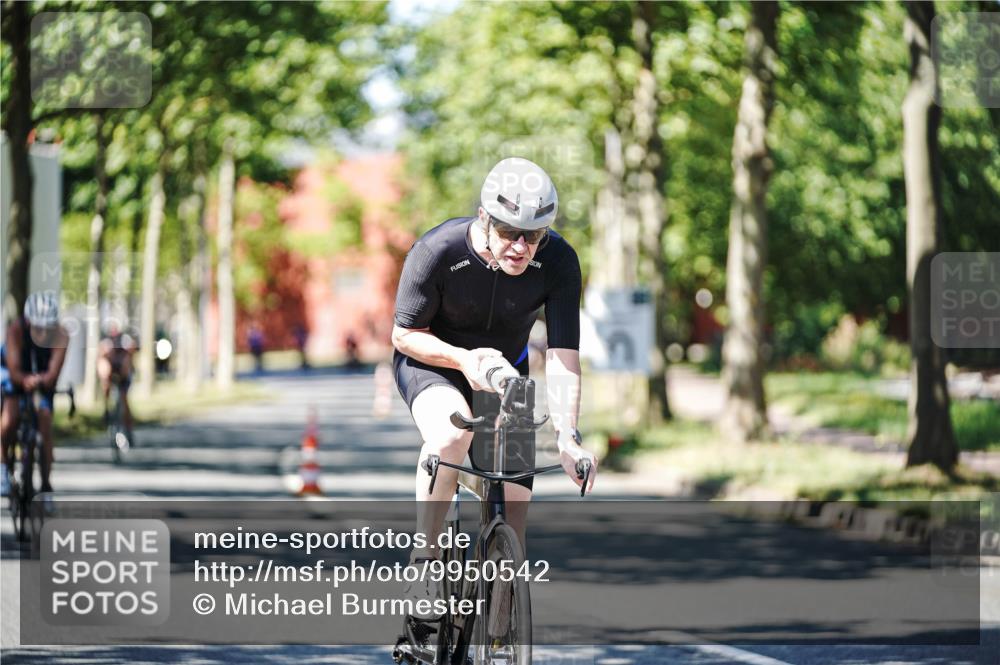 09.08.2026 - GEWOBA Citytriathlon Bremen Michael Burmester http://msf.ph/oto/9950542 09.08.2026 13:11:54 Radfahren 609, 726, 783, 855, 867, 990, 1119 meine-sportfotos.de