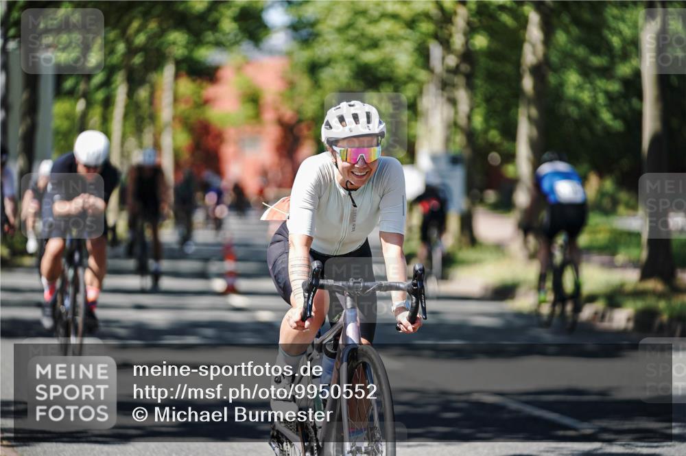 09.08.2026 - GEWOBA Citytriathlon Bremen Michael Burmester http://msf.ph/oto/9950552 09.08.2026 13:12:17 Radfahren 636, 638, 745, 758, 781, 812, 861, 909, 935, 981, 1015 meine-sportfotos.de
