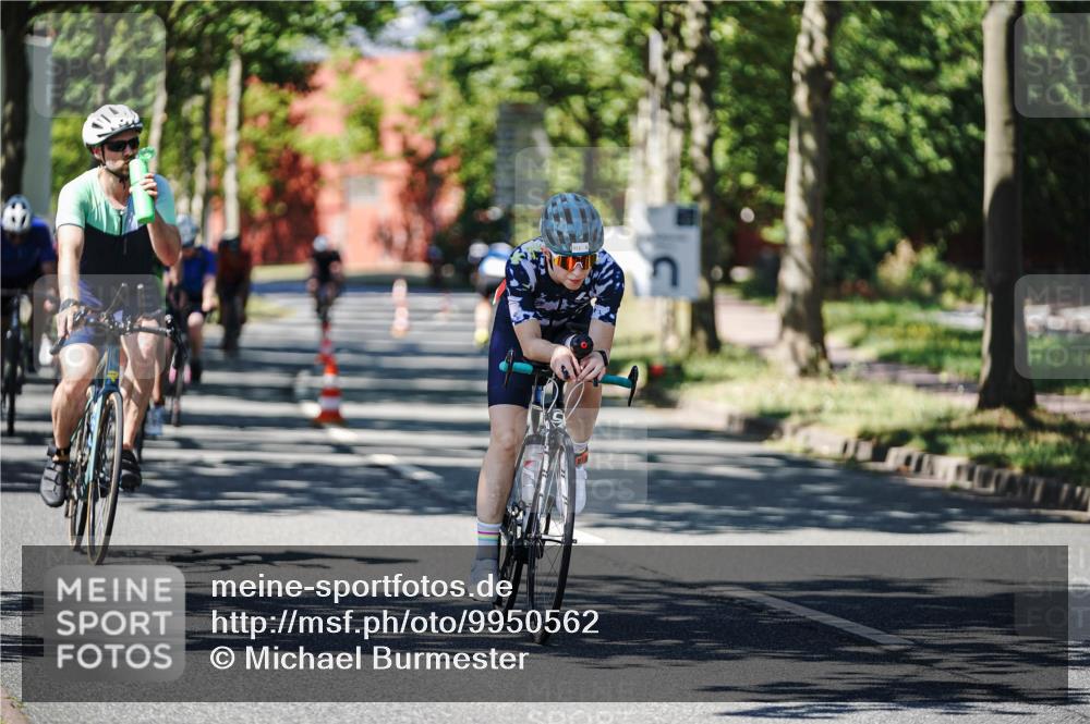 09.08.2026 - GEWOBA Citytriathlon Bremen Michael Burmester http://msf.ph/oto/9950562 09.08.2026 13:12:21 Radfahren 552, 636, 638, 745, 758, 781, 812, 816, 846, 861, 864, 909, 935, 981, 1015, 1019 meine-sportfotos.de