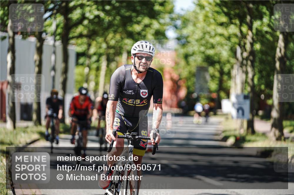 09.08.2026 - GEWOBA Citytriathlon Bremen Michael Burmester http://msf.ph/oto/9950571 09.08.2026 13:12:25 Radfahren 552, 636, 638, 744, 745, 758, 781, 816, 846, 861, 864, 895, 909, 911, 935, 981, 1015, 1019, 1111 meine-sportfotos.de