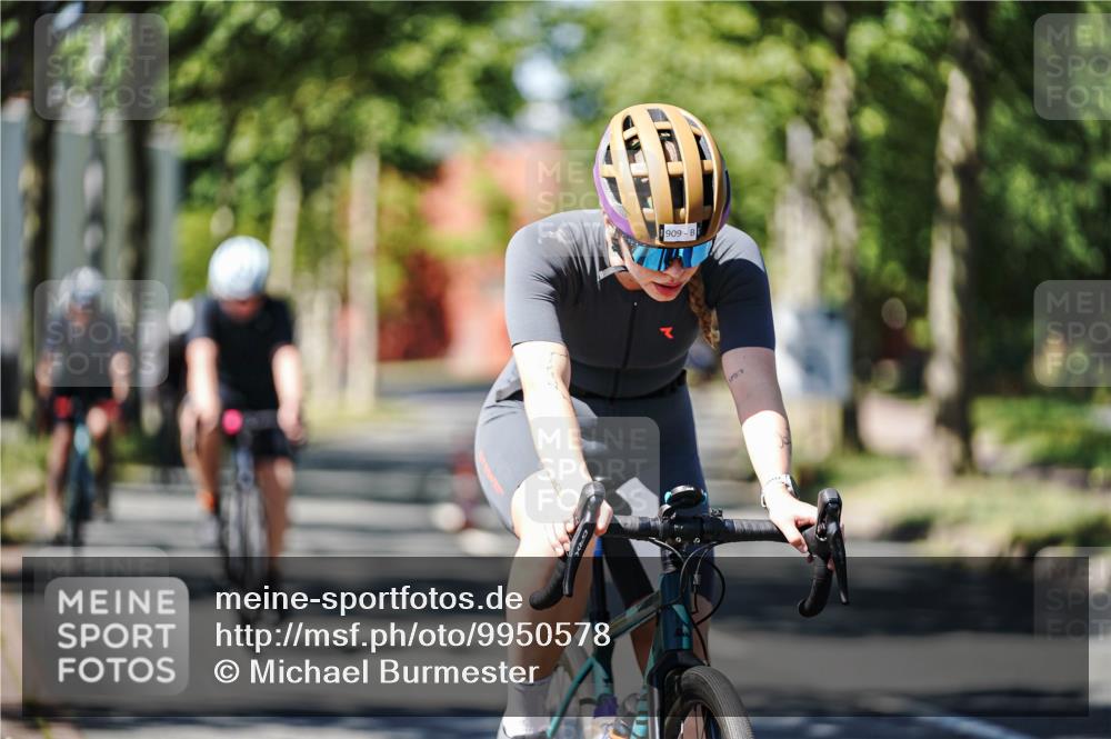 09.08.2026 - GEWOBA Citytriathlon Bremen Michael Burmester http://msf.ph/oto/9950578 09.08.2026 13:12:28 Radfahren 552, 636, 638, 744, 745, 758, 816, 846, 861, 864, 895, 909, 911, 935, 981, 1015, 1019, 1111 meine-sportfotos.de