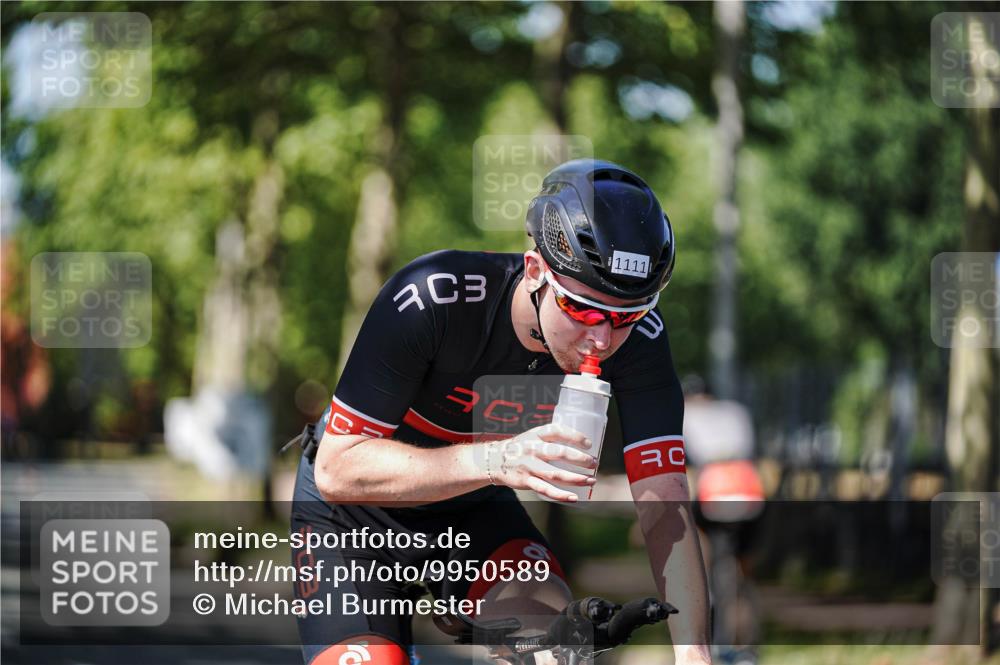 09.08.2026 - GEWOBA Citytriathlon Bremen Michael Burmester http://msf.ph/oto/9950589 09.08.2026 13:12:32 Radfahren 552, 636, 638, 744, 745, 816, 846, 861, 864, 895, 909, 911, 935, 981, 1015, 1019, 1111 meine-sportfotos.de