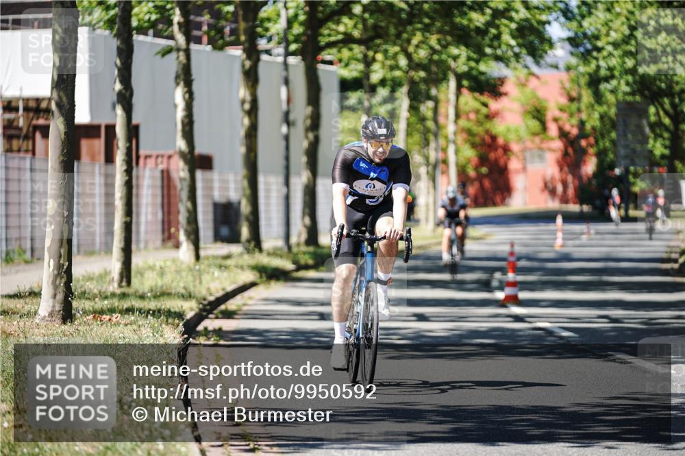 09.08.2026 - GEWOBA Citytriathlon Bremen Michael Burmester http://msf.ph/oto/9950592 09.08.2026 13:12:49 Radfahren 804, 960, 1006, 1142 meine-sportfotos.de
