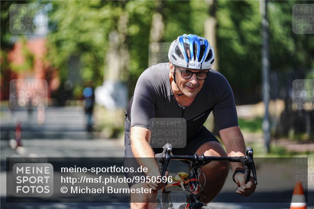 09.08.2026 - GEWOBA Citytriathlon Bremen Michael Burmester http://msf.ph/oto/9950596 09.08.2026 13:12:54 Radfahren 804, 939, 960, 1006, 1118, 1138, 1142 meine-sportfotos.de