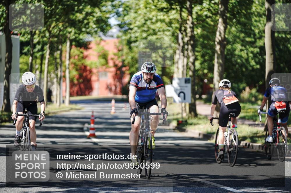 09.08.2026 - GEWOBA Citytriathlon Bremen Michael Burmester http://msf.ph/oto/9950599 09.08.2026 13:13:03 Radfahren 804, 939, 1006, 1118, 1138 meine-sportfotos.de