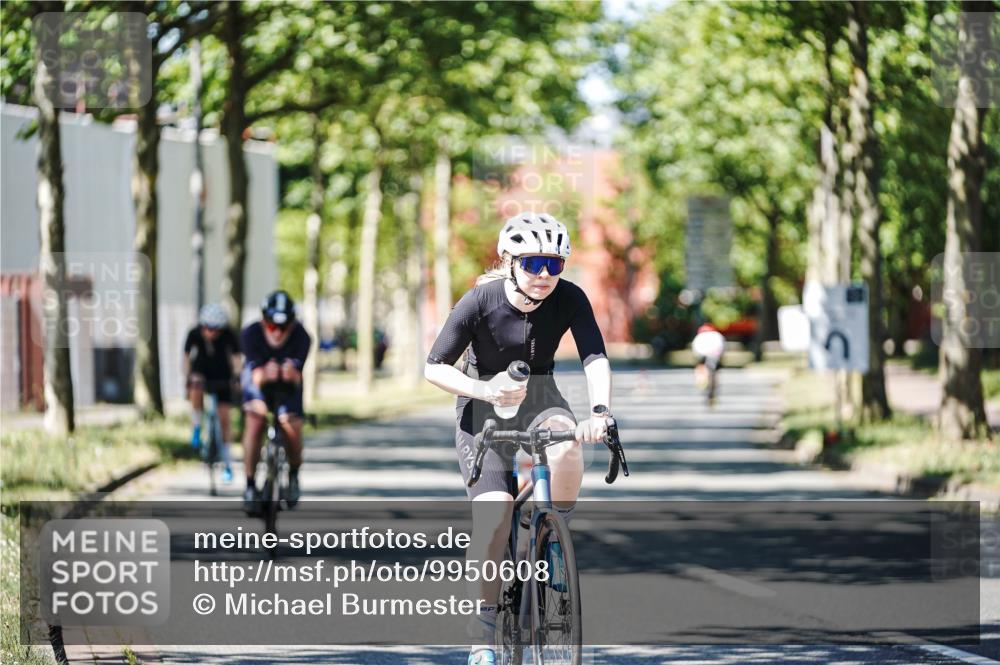 09.08.2026 - GEWOBA Citytriathlon Bremen Michael Burmester http://msf.ph/oto/9950608 09.08.2026 13:13:25 Radfahren 839, 871, 920, 921, 982 meine-sportfotos.de