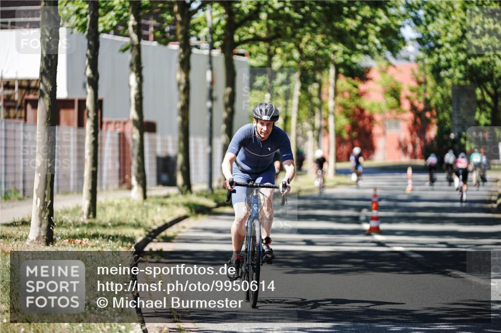 09.08.2026 - GEWOBA Citytriathlon Bremen Michael Burmester http://msf.ph/oto/9950614 09.08.2026 13:13:39 Radfahren 568, 759, 871, 1156 meine-sportfotos.de