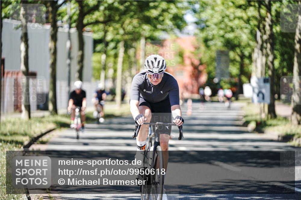 09.08.2026 - GEWOBA Citytriathlon Bremen Michael Burmester http://msf.ph/oto/9950618 09.08.2026 13:13:44 Radfahren 568, 759, 763, 840, 871, 1156 meine-sportfotos.de