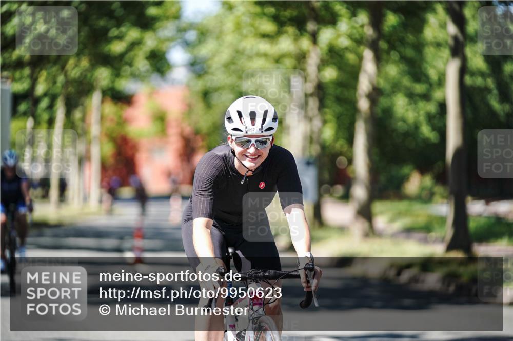 09.08.2026 - GEWOBA Citytriathlon Bremen Michael Burmester http://msf.ph/oto/9950623 09.08.2026 13:13:46 Radfahren 568, 759, 763, 840, 897, 970, 1156 meine-sportfotos.de