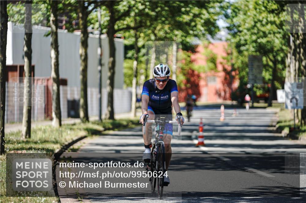 09.08.2026 - GEWOBA Citytriathlon Bremen Michael Burmester http://msf.ph/oto/9950624 09.08.2026 13:13:47 Radfahren 568, 759, 763, 840, 897, 970, 1156 meine-sportfotos.de