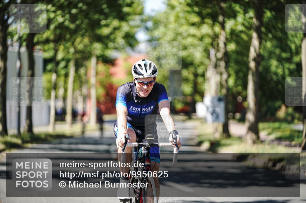 09.08.2026 - GEWOBA Citytriathlon Bremen Michael Burmester http://msf.ph/oto/9950625 09.08.2026 13:13:48 Radfahren 568, 759, 763, 840, 897, 938, 970, 1156 meine-sportfotos.de