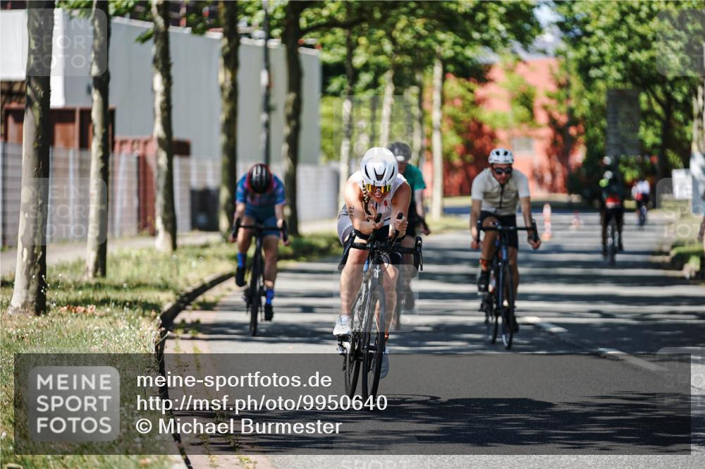 09.08.2026 - GEWOBA Citytriathlon Bremen Michael Burmester http://msf.ph/oto/9950640 09.08.2026 13:14:14 Radfahren 902, 912, 972, 1012, 1146, 1147 meine-sportfotos.de