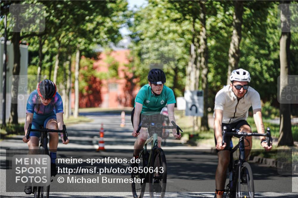 09.08.2026 - GEWOBA Citytriathlon Bremen Michael Burmester http://msf.ph/oto/9950643 09.08.2026 13:14:15 Radfahren 902, 912, 972, 1146, 1147 meine-sportfotos.de