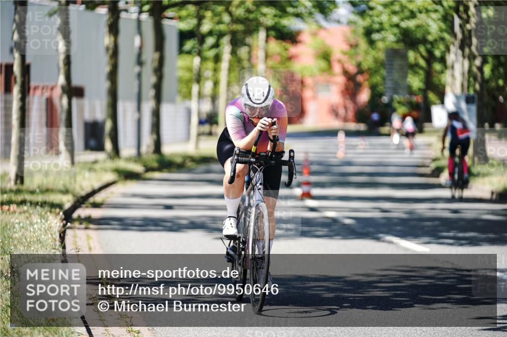 09.08.2026 - GEWOBA Citytriathlon Bremen Michael Burmester http://msf.ph/oto/9950646 09.08.2026 13:14:20 Radfahren 902, 912, 972, 1146, 1147 meine-sportfotos.de