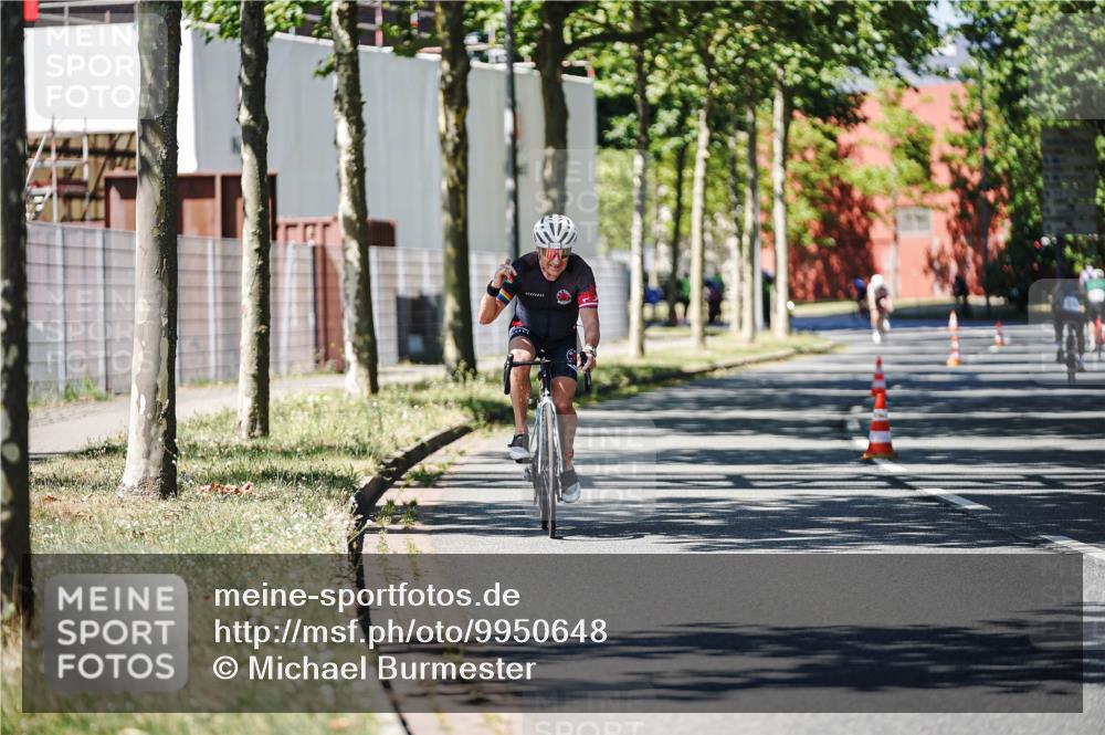 09.08.2026 - GEWOBA Citytriathlon Bremen Michael Burmester http://msf.ph/oto/9950648 09.08.2026 13:14:35 Radfahren 872 meine-sportfotos.de