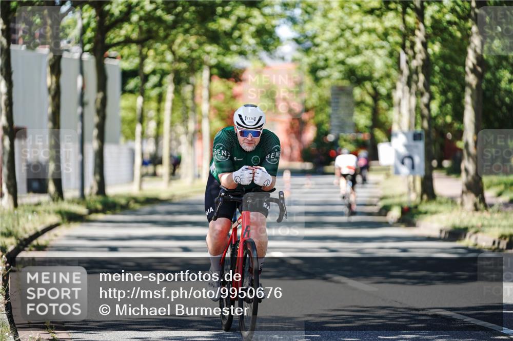 09.08.2026 - GEWOBA Citytriathlon Bremen Michael Burmester http://msf.ph/oto/9950676 09.08.2026 13:15:10 Radfahren 565, 653, 762, 948, 1017, 1126, 1136 meine-sportfotos.de