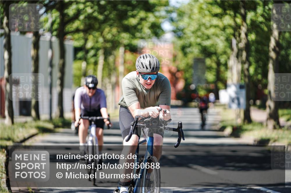 09.08.2026 - GEWOBA Citytriathlon Bremen Michael Burmester http://msf.ph/oto/9950688 09.08.2026 13:15:27 Radfahren 673, 727, 834, 844, 918, 1113, 1126 meine-sportfotos.de